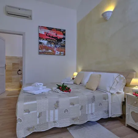 Murales Hotel