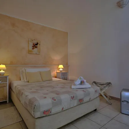 Hotel Murales Olbia